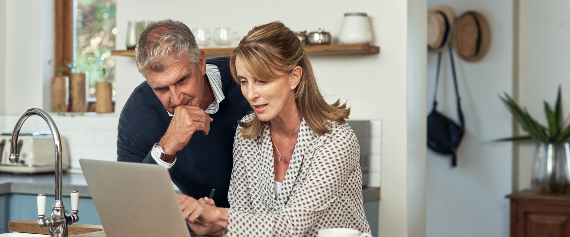How does health insurance work in simple terms?